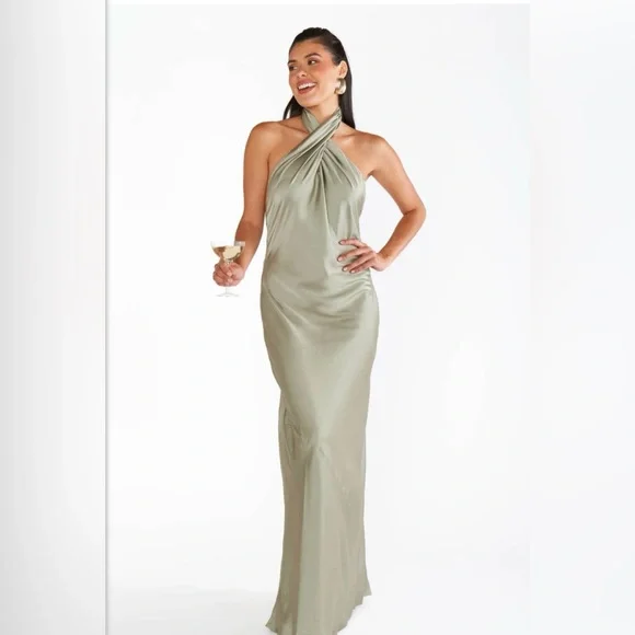 NWT Show me your mumu Jasmine Halter Dress in sage green - Picture 2 of 3